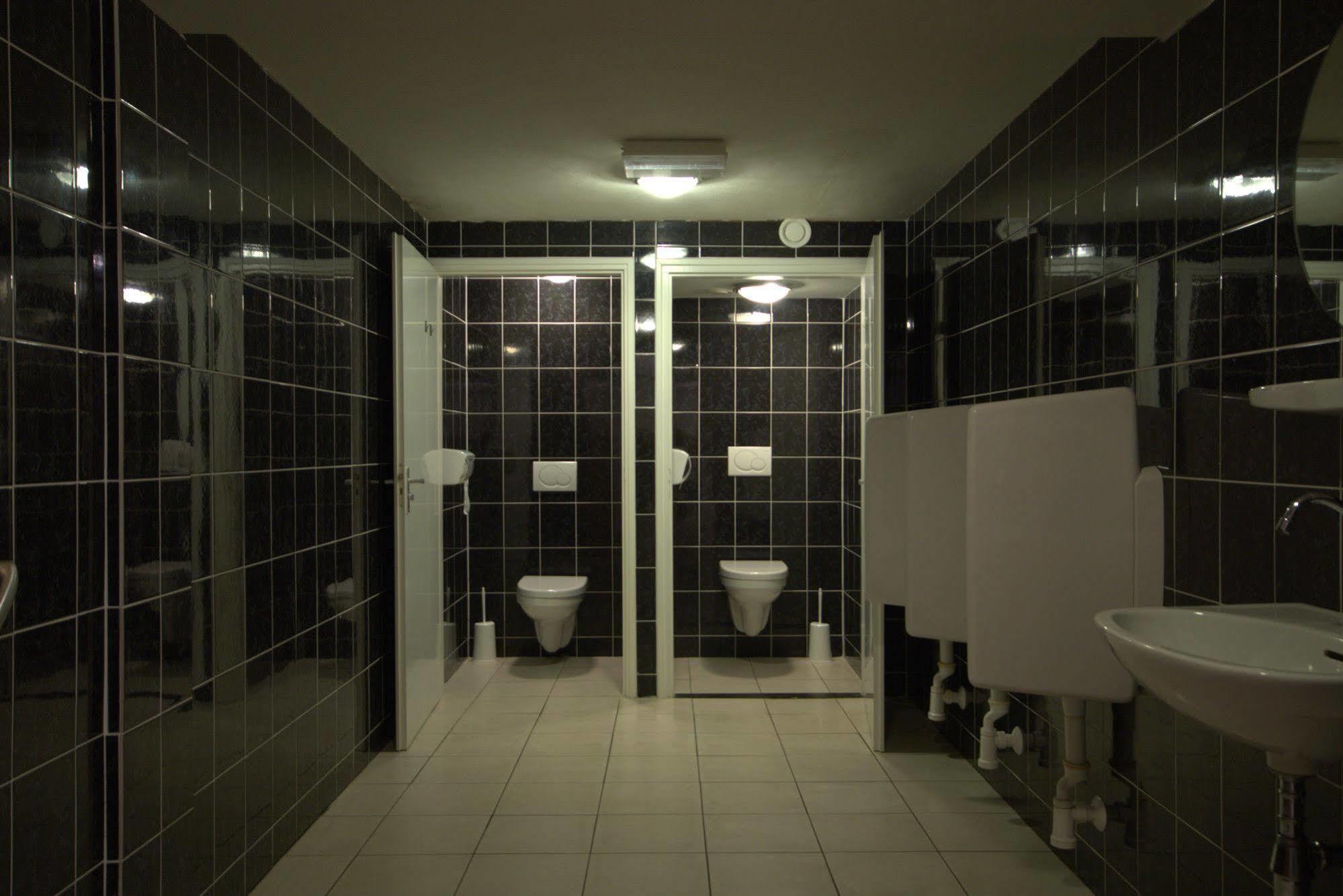 Hotel Restaurant Victoria Winschoten Esterno foto